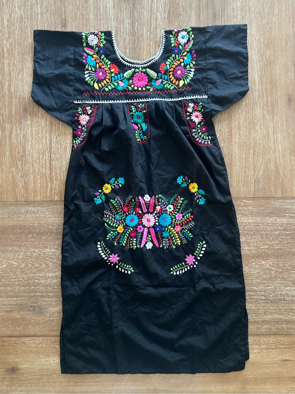 Vintage Women’s Black Embroidered Floral Mexican Dress